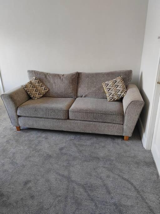 Cosy Brighouse 3 Bed House-Great For Contractors Lägenhet Exteriör bild